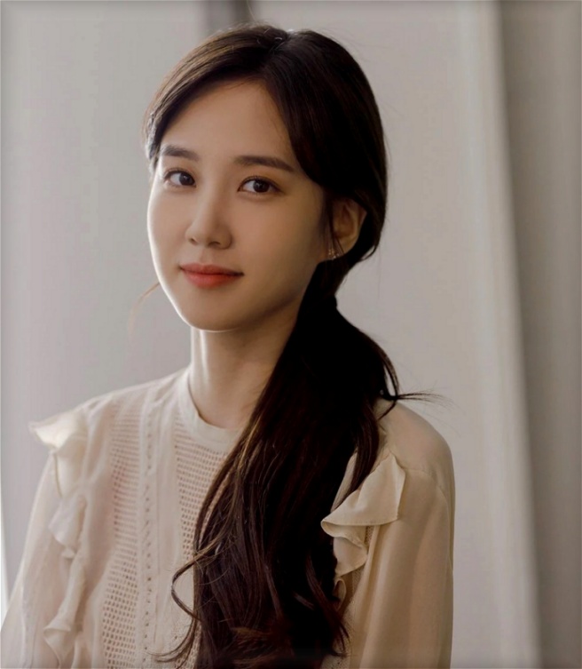 Park Eun Bin - Korean Actress Photo Gallery - Extraordinary Attorney ...