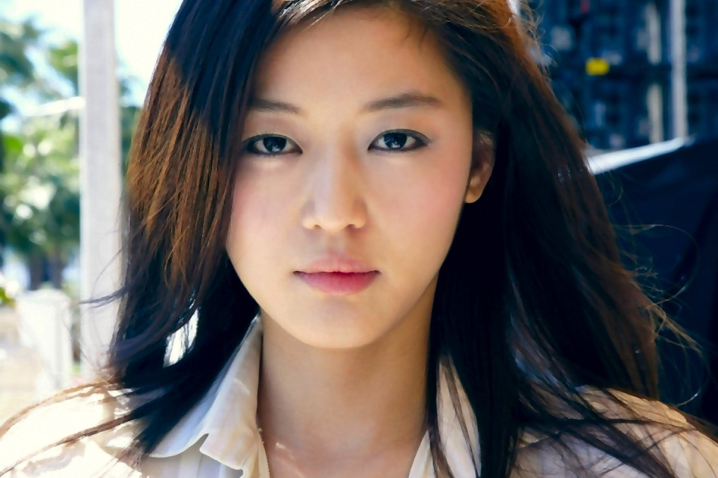 Korean Actress Gianna Jun Picture Portrait Gallery