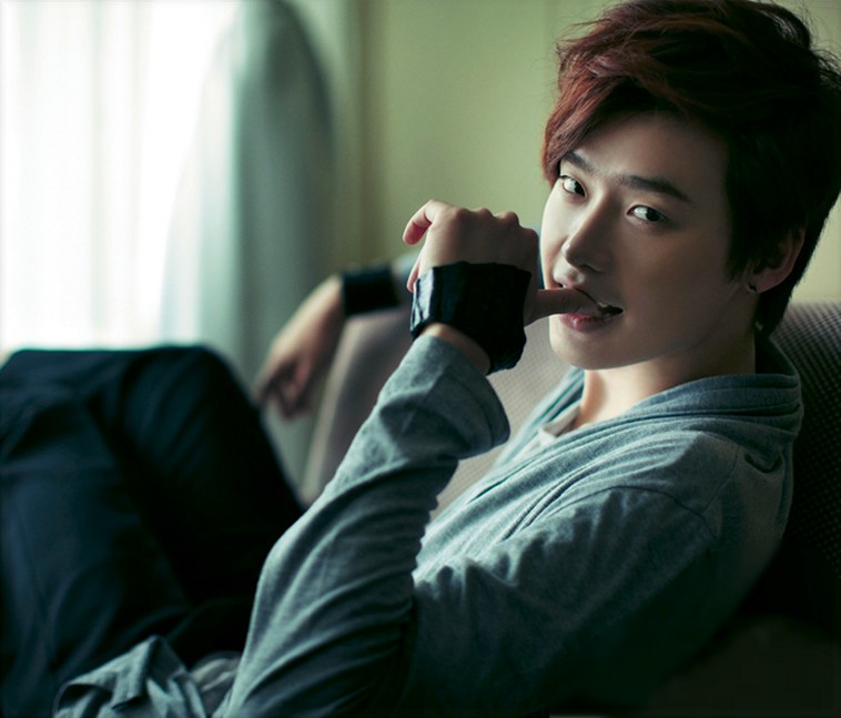 Korean Actor Lee Jong Suk Picture Gallery